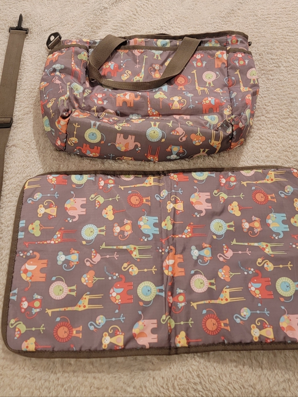 Le Sport Sac Diaper Bag With Changing Pad